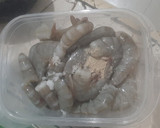 Foto langkah ke 1 dari resep Udang Goreng Saus Telur Asin.
