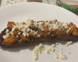 Foto del paso 4 de la receta: Plátano maduro horneado relleno con pollo y queso feta #platanolovers♥️