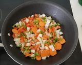 Foto del paso 1 de la receta: Arroz con costilla y chistorras