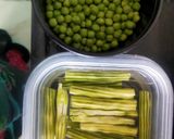 A picture of step 1 of Drumsticks sabzi.