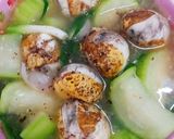 Hình bước làm 4 của món Bầu om trứng lộn