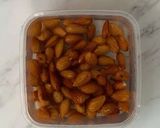 Foto langkah ke 1 dari resep Almond Oat Milk.
