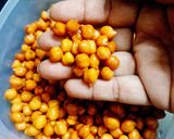 A picture of step 1 of Kala Chana-Puri-Sooji Halwa for Kanjak Pujan.