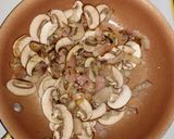 A picture of step 1 of Beef Tenderloin Sauce.