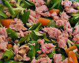 Foto del paso 2 de la receta: Ensalada especial con atún y salsa mahonesa