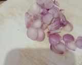 Foto langkah ke 2 dari resep Ayam goreng mentega.