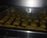 Foto langkah ke 1 dari resep Kue dahlia/semprit mawar.