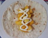 Foto langkah ke 4 dari resep Healthy Mango Wrap.