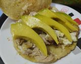 Foto del paso 6 de la receta: Arepa🥙rellena de pollo🍗queso🧀y aguacate🥑