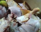 Foto langkah ke 1 dari resep Kaldu Ayam Kampung Rempah.