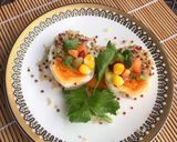 Foto langkah ke 2 dari resep Telor rebus dengan topping quinoa.