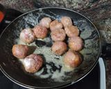Foto del paso 6 de la receta Albóndigas con tomate y arroz blanco