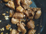 Cerdo en adobo estilo filipino