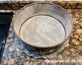 A picture of step 2 of Fluffy Cake with Apple, Yogurt, and Vanilla.