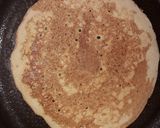 Foto del paso 2 de la receta: Enormes panquques de carita para mamá