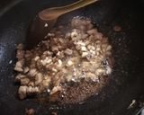Foto langkah ke 3 dari resep Kwetiaw Goreng Babi (a la warung bakmie).