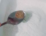 A picture of step 2 of Round round Doughnut.