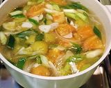 Foto langkah ke 4 dari resep Salmon Soup (lauk praktis).