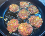 Foto del paso 6 de la receta: Filetes rusos en salsa de tomate