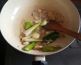 Foto langkah ke 2 dari resep Sop ikan gurame sederhana.