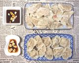 A picture of step 5 of Pork Dumplings with Cabbage and Garlic Chives (with Video).