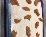 A picture of step 7 of Vanilla bean ice cream with ginger biscuits, caramel and chocolate.