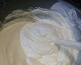 Foto langkah ke 5 dari resep Classic Italian Tiramisu.