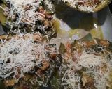 Foto del passaggio 2 della ricetta Carciofi ripieni con la salsiccia