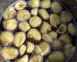 Foto langkah ke 2 dari resep Roti kukus kuah cempedak.