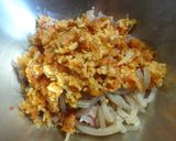 รูปขั้นตอนการทำที่ 4 ของ ข้าวทอดแหนมคลุก
