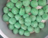 Foto langkah ke 5 dari resep Klepon ketan gula merah maknyuus.