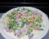 A picture of step 4 of Ham and Pea Quiche.