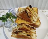 Foto langkah ke 5 dari resep Roti Panggang Coklat Pisang Keju.