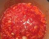 A picture of step 3 of Tomato & lentil sauce for babies and adults.
