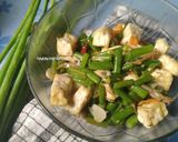 Foto langkah ke 5 dari resep Tumis Tahu Bunga Bawang.