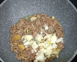 Foto langkah ke 1 dari resep Tumis brokoli wortel daging sapi.