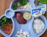 Foto langkah ke 2 dari resep MPASI 8+ Bubur Tim hati ayam sayur 4⭐.