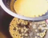 A picture of step 4 of Boondi ladoo.