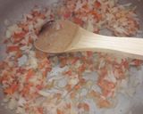 Foto del paso 4 de la receta: Arroz amarillo con estofado de pollo