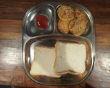 A picture of step 4 of Aloo Tikki.