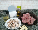 Foto del paso 1 de la receta: Cinta de lomo con salsa de ajo y champiñones