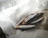 Foto del paso 1 de la receta: Boquerones fritos al limón