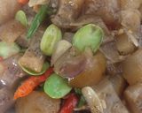 Foto langkah ke 3 dari resep Oseng kikil pete.