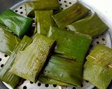 A picture of step 3 of Thai Sticky Rice Parcels with Raisins.