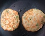 A picture of step 4 of Sprouted moong dal pancake.
