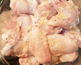 Foto del paso 2 de la receta: Alitas de pollo al horno