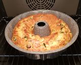 Foto del passaggio 5 della ricetta TORTA SALATA ALLE VERDURE (ciambella)