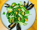 A picture of step 4 of Warm watercress and mussel salad.