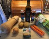 A picture of step 1 of Butternut squash soup (tekvicová polievka).