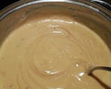 Foto del paso 2 de la receta: Tarta de turrón cubierta con nata y oreo